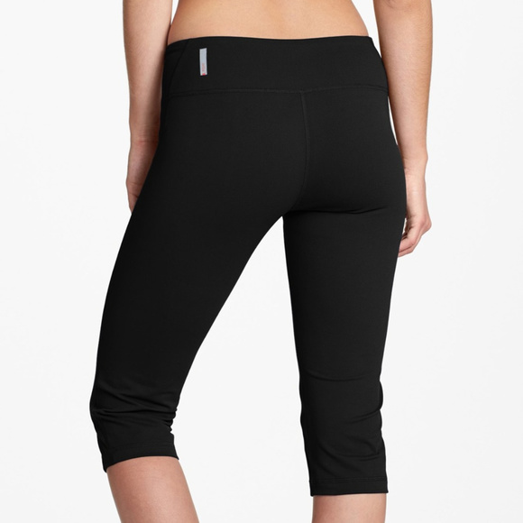 Zella Live In Capri's - Picture 2 of 5